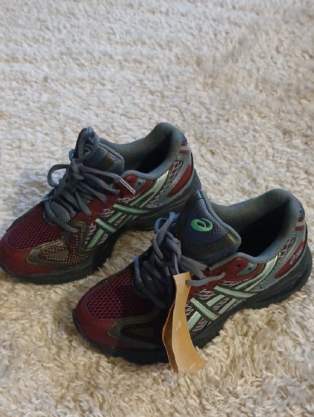 NWT ASICS - Picture 12 of 12